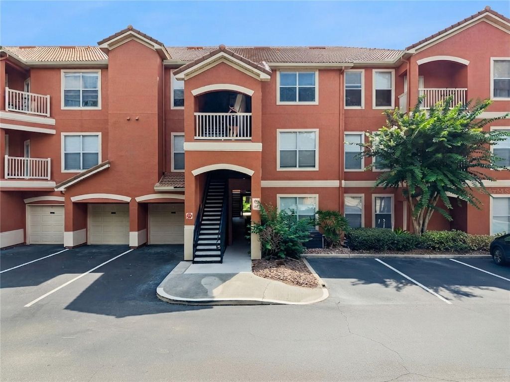 8813 VILLA VIEW CIRCLE 308, Orlando, FL 32821