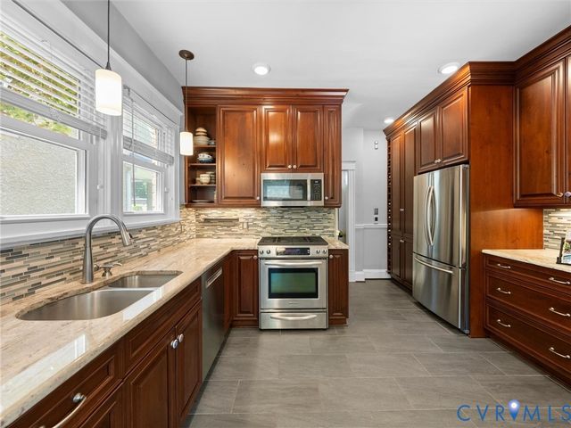 1303 W 42nd St, Richmond, VA 23225