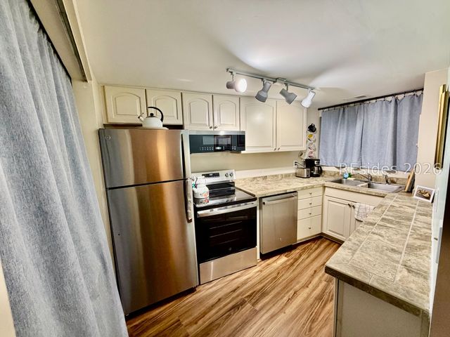 42 S Forest Beach Dr Apt 3245, Hilton Head Island, SC 29928