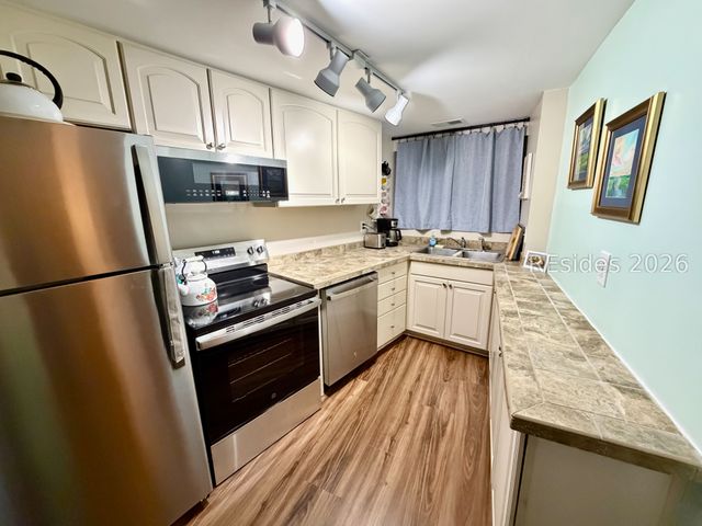 42 S Forest Beach Dr Apt 3245, Hilton Head Island, SC 29928