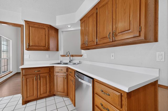 8305 Fairmont Drive NW, Albuquerque, NM 87120