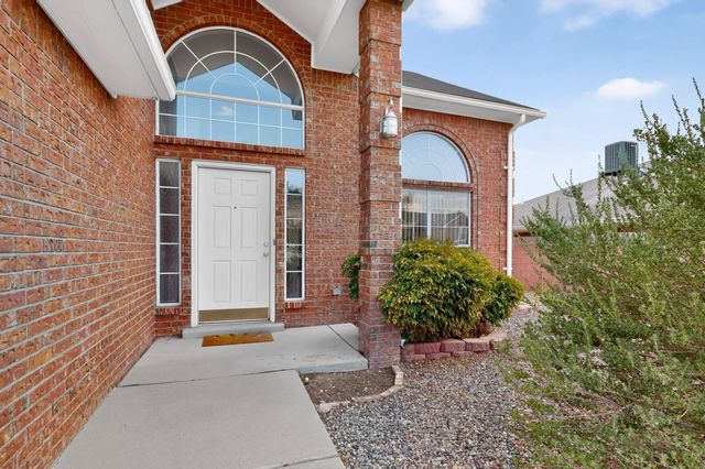 8305 Fairmont Drive NW, Albuquerque, NM 87120