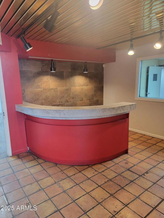 824 E WASHINGTON Street, Phoenix, AZ 85034 — photo 2