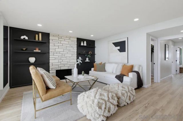 2718 Powhatan Ave., San Diego, CA 92117