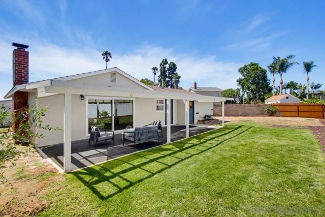 2718 Powhatan Ave., San Diego, CA 92117