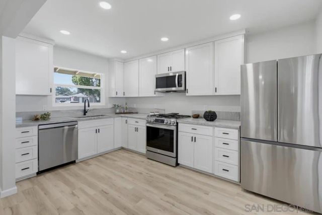 2718 Powhatan Ave., San Diego, CA 92117