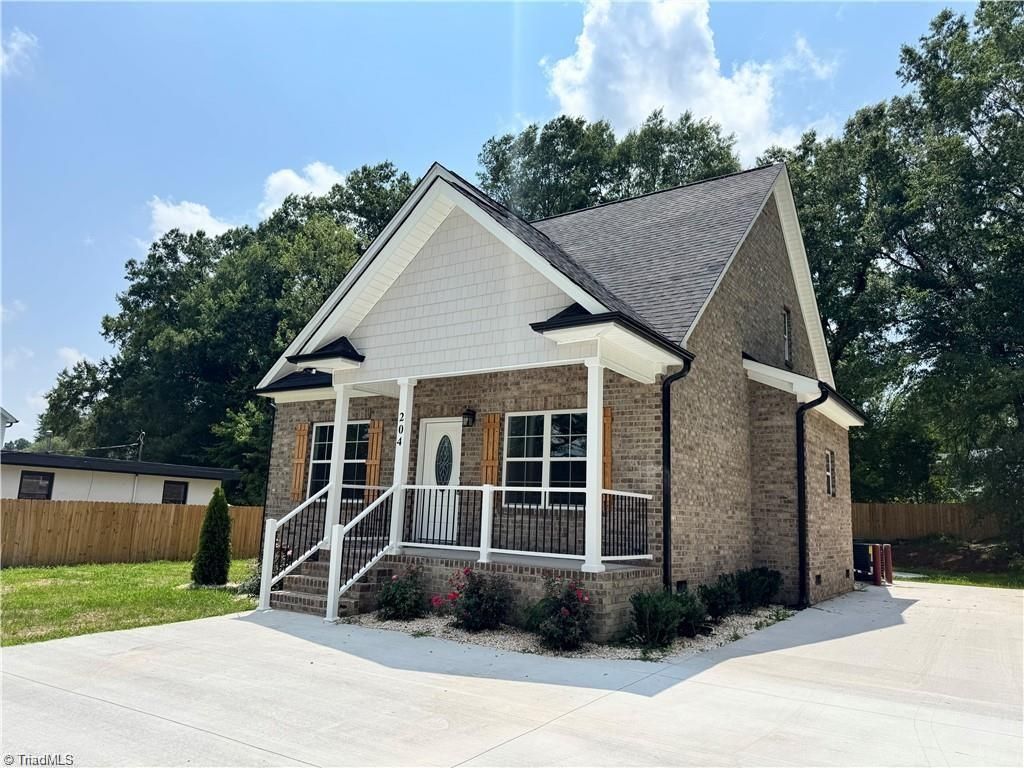 204 Guerrant Street, Greensboro, NC 27401