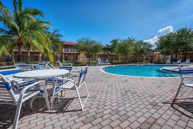 2502 NW 4th Street, Boynton Beach, FL 33426