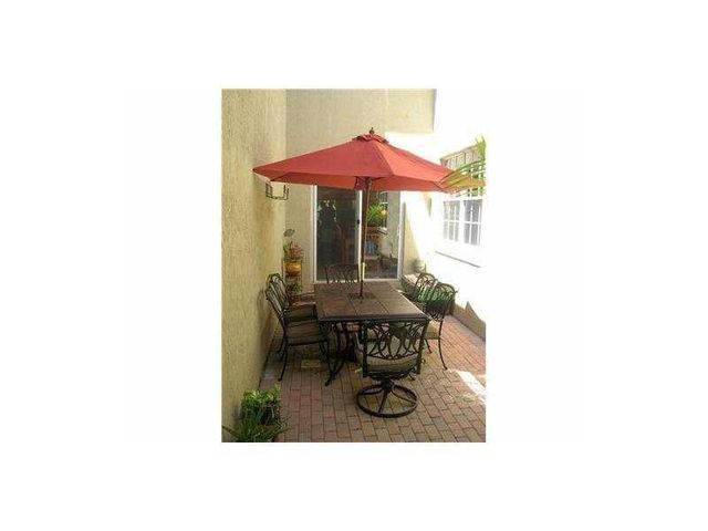 2502 NW 4th Street, Boynton Beach, FL 33426