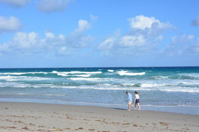 2502 NW 4th Street, Boynton Beach, FL 33426