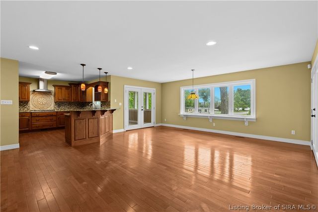 201 S 3rd Street, Jeffersonville, IN 47130