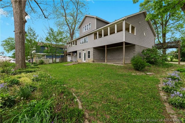 201 S 3rd Street, Jeffersonville, IN 47130