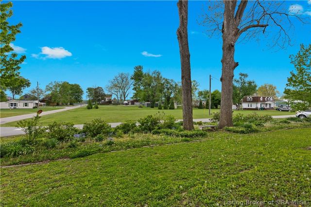 201 S 3rd Street, Jeffersonville, IN 47130