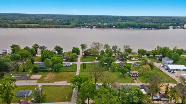 201 S 3rd Street, Jeffersonville, IN 47130