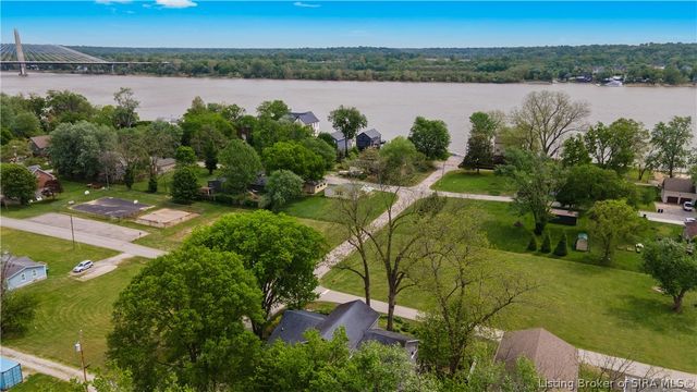 201 S 3rd Street, Jeffersonville, IN 47130