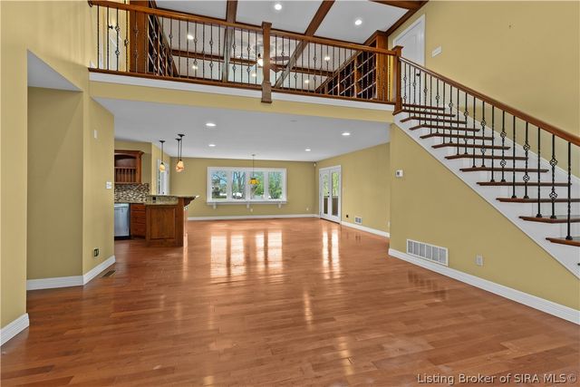 201 S 3rd Street, Jeffersonville, IN 47130