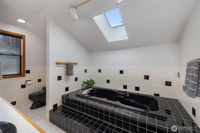 323 Keach Court, Steilacoom, WA 98388