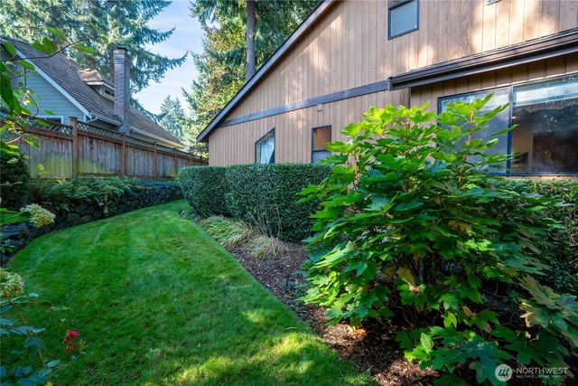 323 Keach Court, Steilacoom, WA 98388