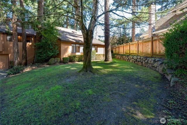 323 Keach Court, Steilacoom, WA 98388
