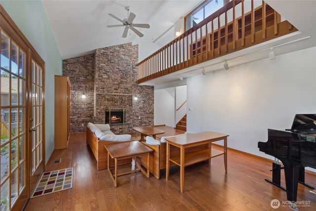 323 Keach Court, Steilacoom, WA 98388