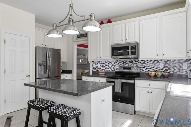 775 Snead Rd, Manakin Sabot, VA 23103