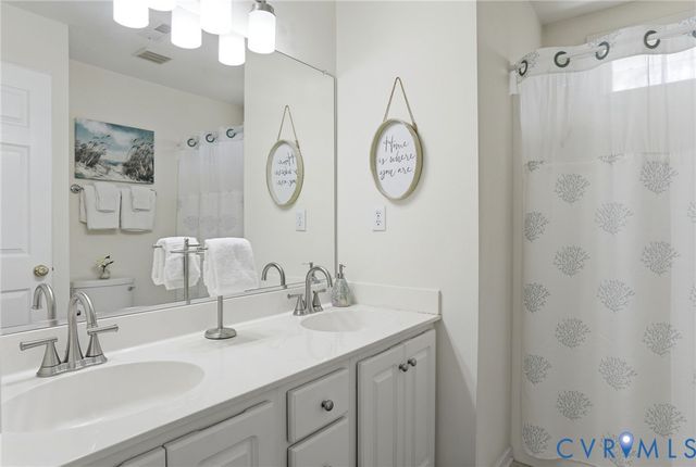 775 Snead Rd, Manakin Sabot, VA 23103