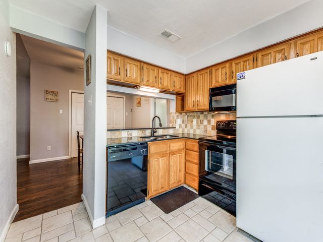 336 Melrose Drive 7C, Richardson, TX 75080