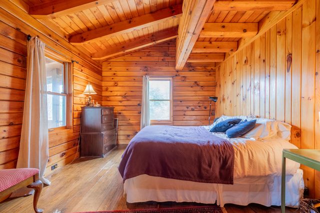 183 Pine Mountain RD NE, Floyd, VA 24091