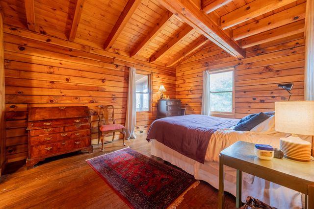 183 Pine Mountain RD NE, Floyd, VA 24091