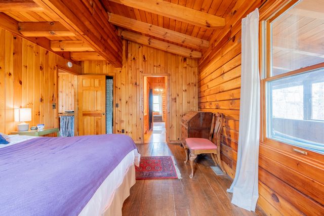 183 Pine Mountain RD NE, Floyd, VA 24091