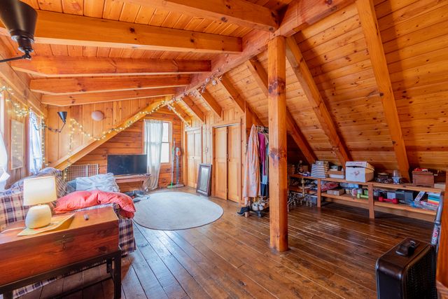 183 Pine Mountain RD NE, Floyd, VA 24091