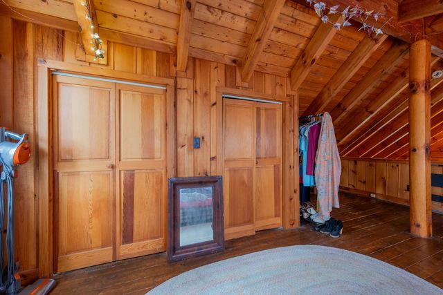 183 Pine Mountain RD NE, Floyd, VA 24091