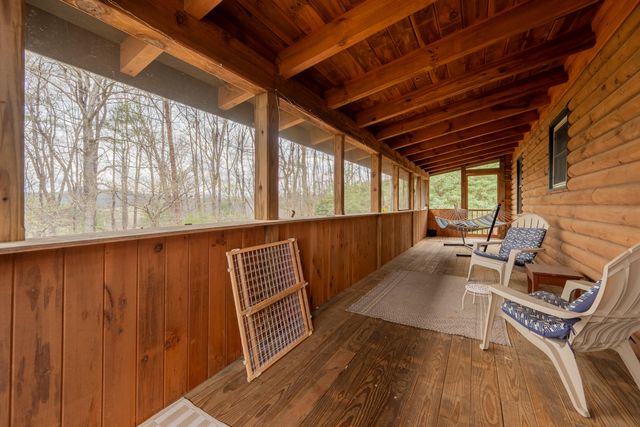 183 Pine Mountain RD NE, Floyd, VA 24091