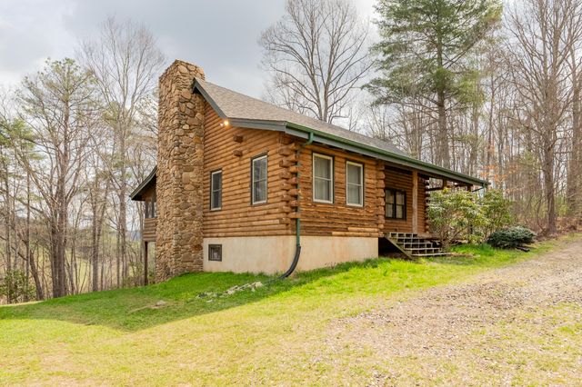 183 Pine Mountain RD NE, Floyd, VA 24091