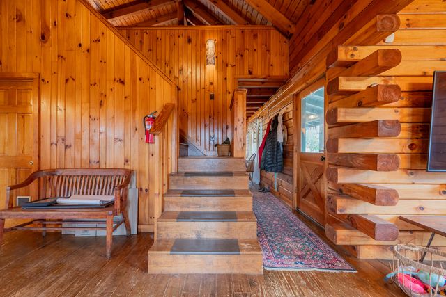 183 Pine Mountain RD NE, Floyd, VA 24091