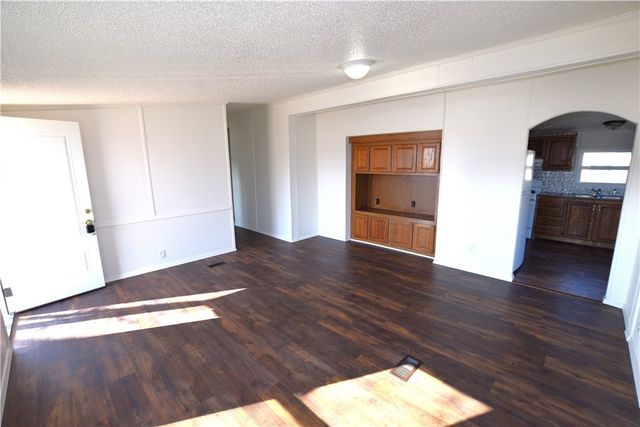 413 W Willow Street, Stilwell, OK 74960