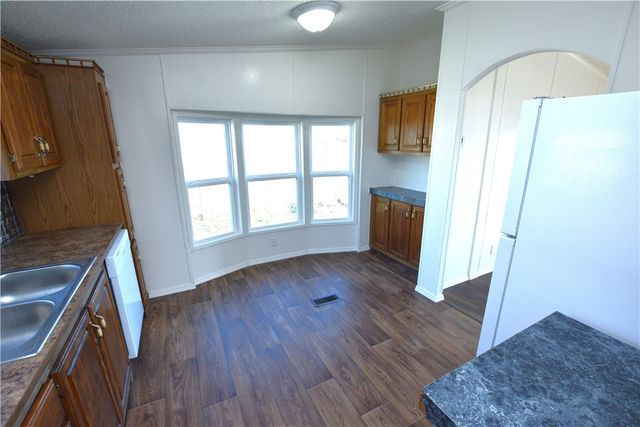 413 W Willow Street, Stilwell, OK 74960