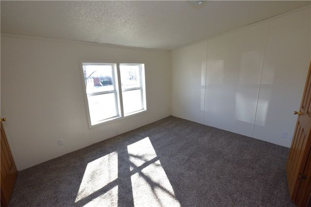 413 W Willow Street, Stilwell, OK 74960