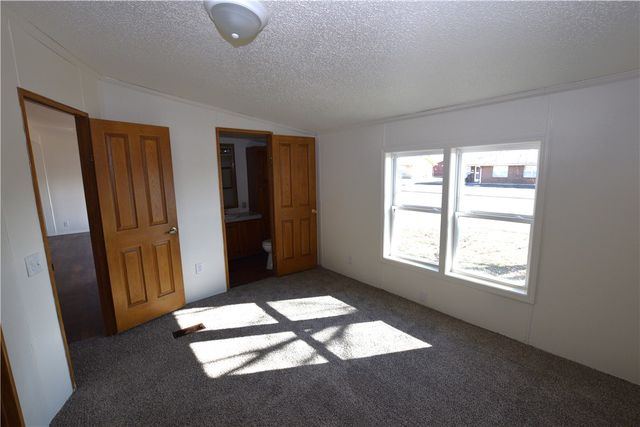 413 W Willow Street, Stilwell, OK 74960