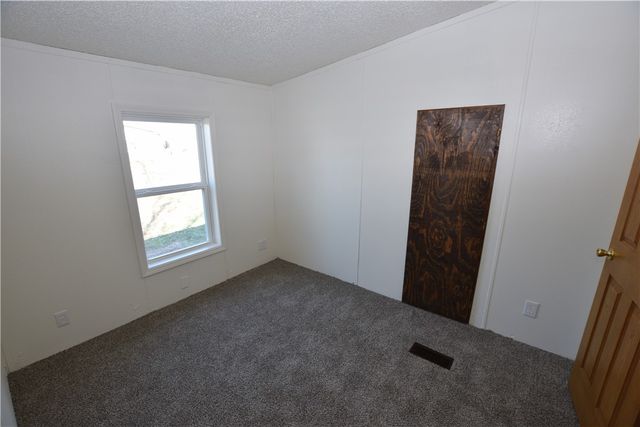 413 W Willow Street, Stilwell, OK 74960