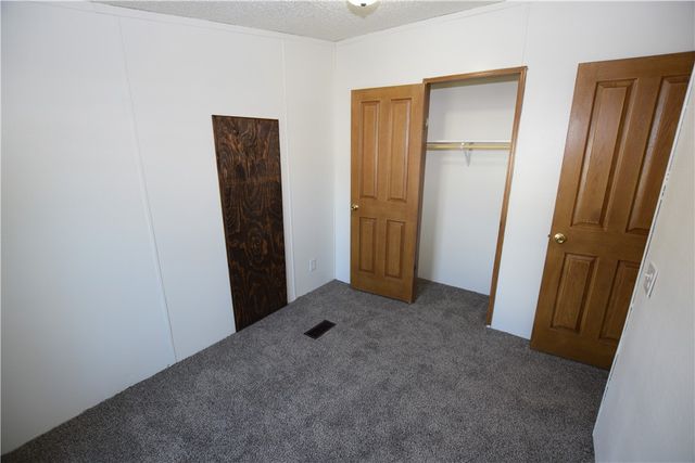 413 W Willow Street, Stilwell, OK 74960