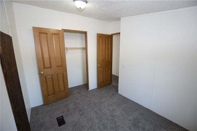 413 W Willow Street, Stilwell, OK 74960