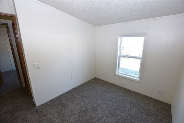 413 W Willow Street, Stilwell, OK 74960