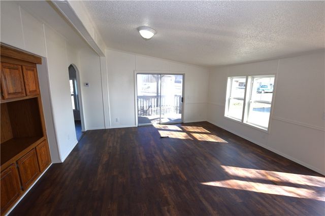 413 W Willow Street, Stilwell, OK 74960