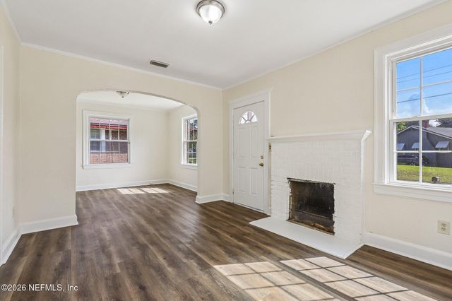 5902 SPRINGFIELD Boulevard, Jacksonville, FL 32208