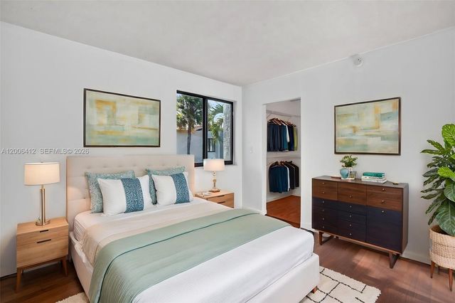 10302 NW 9th St Cir 204, Miami, FL 33172