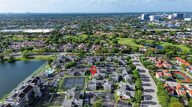 10302 NW 9th St Cir 204, Miami, FL 33172