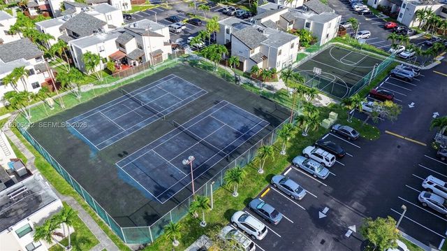 10302 NW 9th St Cir 204, Miami, FL 33172