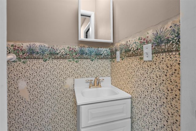 4280 Romence Road, Portage, MI 49024