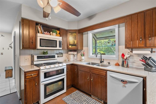 4280 Romence Road, Portage, MI 49024